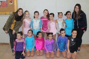 Les patinadores del CP Cambrils participen a la primera fase dels Jocs Escolars de patinatge artístic