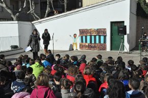 Els alumnes del col·legi Cardenal Vidal i Barraquer celebren el Dia Escolar de la No-Violència i la Pau 
