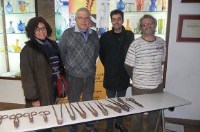 El Museu i Forn del Vidre de Vimbodí s'enriqueix amb unes eines de vidrier antigues donades pel cambrilenc Vicenç Boluda