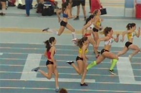 L'atleta Elisa Laguna competeix al campionat de Catalunya absolut de pista coberta