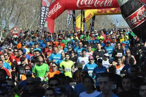 Més de 2.500 atletes participen en la cinquena Mitja Marató de Cambrils