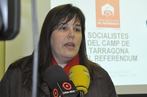 Càrrecs, militants i simpatitzants del PSC signen a Cambrils un manifest a favor del referèndum