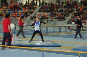 Jennifer Molano, del Club Atletisme Cambrils, sisena en llançament de pes al campionat de Catalunya infantil