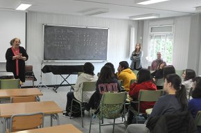Dolors Garcia i Cornellà, escriptora: "Els escriptors som una mica invisibles"