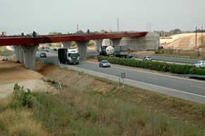 FA 10 ANYS: Els ponts de la variant de l'N-340 sobre l'autopista AP-7 prenen forma