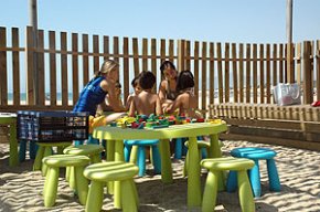 Es posen en marxa un any més les ludoteques de les platges del Cavet i l'Horta de Santa Maria