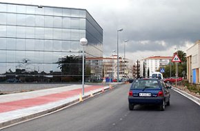 La connexió del vial del Cavet amb la plaça de lAjuntament provoca problemes circulatoris