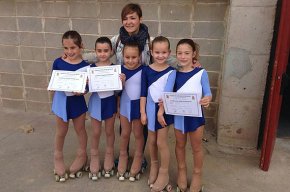 Noelia Giménez, Xènia Fortuny i Laia Pallarès obtenen el diploma de nivell C de patinatge artístic