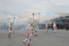 Intens calendari d'actuacions per a la colla gran i la colla infantil del Ball de Diables Cagarrieres