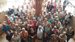 Uns 200 usuaris de les activitats físiques per a gent gran de l'IMEC van d'excursió a Sant Sadurní d'Anoia