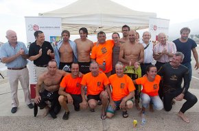 Travessia solidària contra el càncer de mama