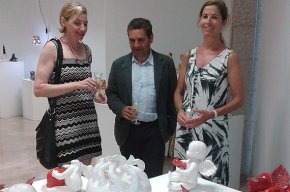 Els alumnes del taller de ceràmica i escultura Fang i Mar presenten les seves creacions
