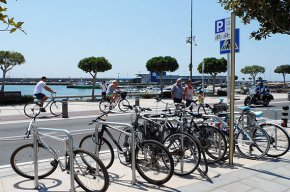 S'instal·laran 136 noves places d'aparcament de bicicletes