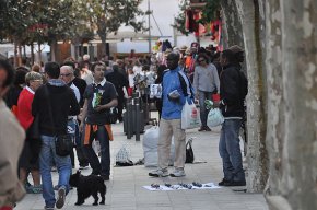 Disminueix la venda ambulant il·legal a la zona del port