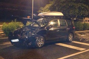 Dos ferits en un accident de trànsit amb tres vehicles implicats