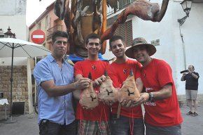 Es presenta el Caminet, la nova beguda de la Festa Major que es repartirà durant la Pujada de la Galera 