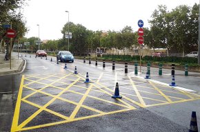 Nova senyalització a la cruïlla del passeig de La Salle i lavinguda del Baix Camp per millorar la seguretat viària 