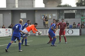 El Cambrils United s'endú el derbi local davant el Vilafortuny