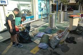 FA 10 ANYS: S'anul·len els contenidors d'orgànica i de vidre de la plaça del Pòsit a tocar del carrer del Carme