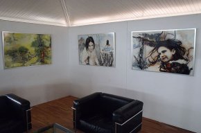 L'artista Cristina Viñuales presenta una mostra de quadres de la seva sèrie Error 404 al Club Nàutic
