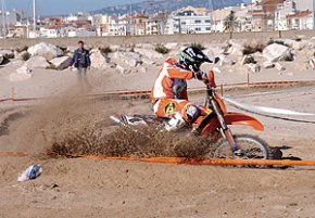 Ivan Cervantes torna a vèncer en una prova del mundial i continua liderant el campionat