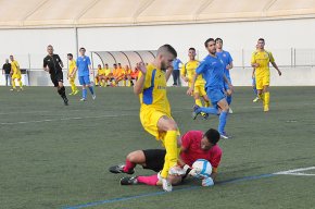 Victòries del Cambrils United i del Vilafortuny i derrota del FC Cambrils contra el líder de la categoria