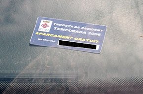 Els veïns de Vinyols i els Arcs ja disposen d'abonaments per aparcar gratuïtament en la zona blava del Molí d'Avall