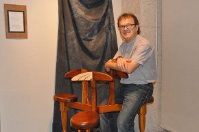 L'ebenista cambrilenc Jesús Gómez presenta les seves "Reflexions", una mostra de peces fetes per parar, mirar i pensar