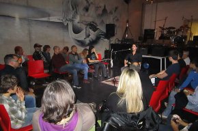Més de 250 persones assisteixen al primer Festival Guitar Pro Cambrils