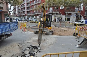 Comença la construcció de la rotonda de l'avinguda de la Independència