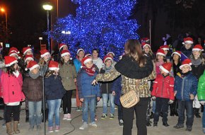 S'encén l'enllumenat de Nadal dins dels actes previs a la Festa Major