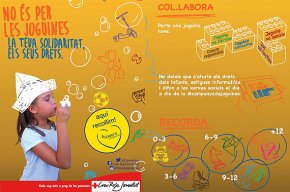 L'oficina de Correus, punt de recollida de joguets de la campanya nadalenca de Creu Roja Joventut