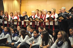 Música i teatre per celebrar la festa de Nadal del Casal Municipal de la Gent Gran