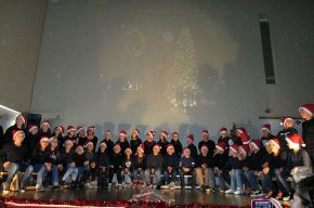 Tradicionals concerts de Nadal de tot l'alumnat de l'escola La Bòbila