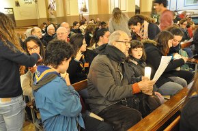 La Llum de la Pau, un any més a Cambrils, de la mà de l'Agrupament Escolta Gent de Mar