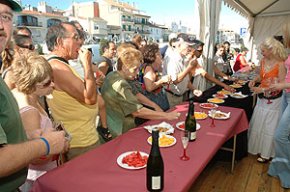 Milers de persones tasten els productes de la Cooperativa en les I Jornades de l'Oli i  productes de l'horta de Cambrils