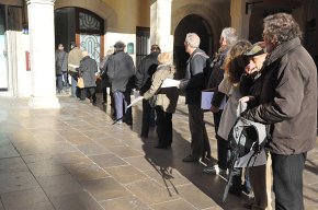 Es lliuren al jutjat de pau de Cambrils 34 fulls d'autoinculpació per haver participat al procés participatiu del 9N