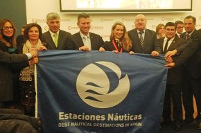 Els cinc municipis de l'Estació Nàutica Costa Daurada recullen la bandera blava d'excel·lència