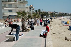 Agents de la Policia Local de paisà intensifiquen els controls en contra de la venda il·legal