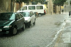 FA 10 ANYS: Un intens xàfec provoca problemes circulatoris a diferents zones