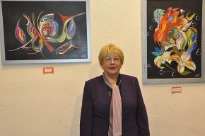 Colorista mostra pictòrica de la salouenca Belarmina Gómez a l'Espai El Pati
