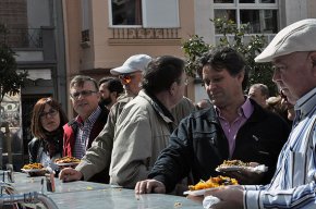 El tast de paelles encarxofades clou les jornades de l'Encarxofa't
