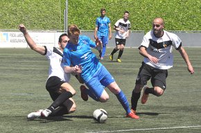 Victòria del Cambrils United i empats del FC Cambrils i el Vilafortuny
