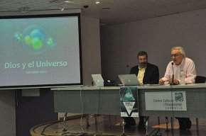 Antonio Cruz: "El fanatisme laïcista no vol assabentar-se que el tema de Déu torna a estar de moda al món"