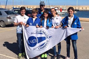 L'equip d'Optimist del CN Cambrils, subcampió de Catalunya per equips