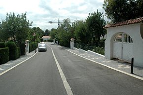 Es produeix un robatori amb intimidació i violència a un xalet de la urbanització El Dorado