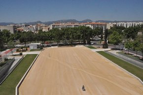 La plaça de l'Ajuntament llueix un nou aspecte