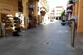 L'Ajuntament millora el sistema automàtic de pilones elèctriques de la plaça de la Vila