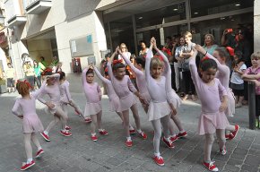 La música i la dansa omplen diferents racons del Barri Antic en la tercera edició de Música als Balcons