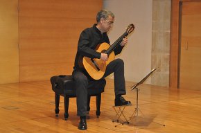 Miguel Javaloy ofereix un concert de guitarra a la Cripta